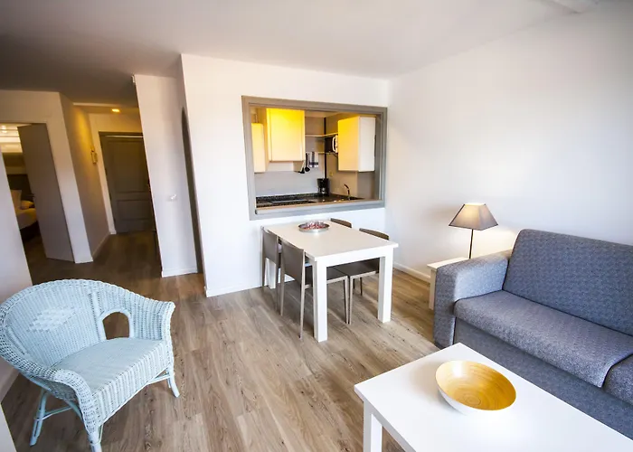 Vigilia Park 2* Puerto de Santiago (Tenerife)