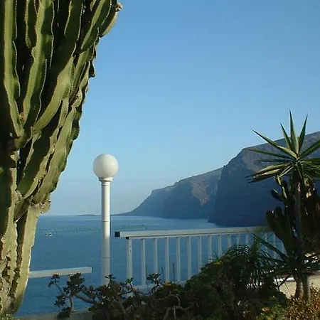 Vigilia Park アパートホテル 2*