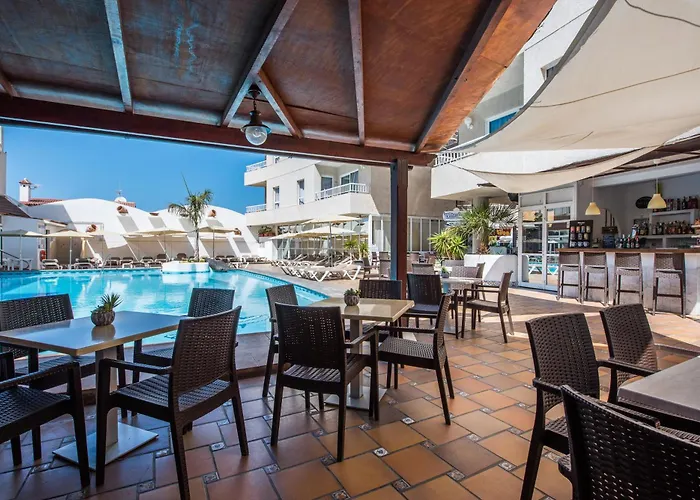 维基利亚公园酒店 2*